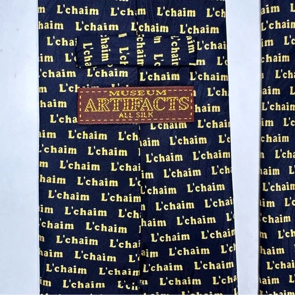 NWT L’chiam L’chiam Museum Artifacts Jewish Hebrew Silk Classic Blue Tie 3.75” - Picture 2 of 6